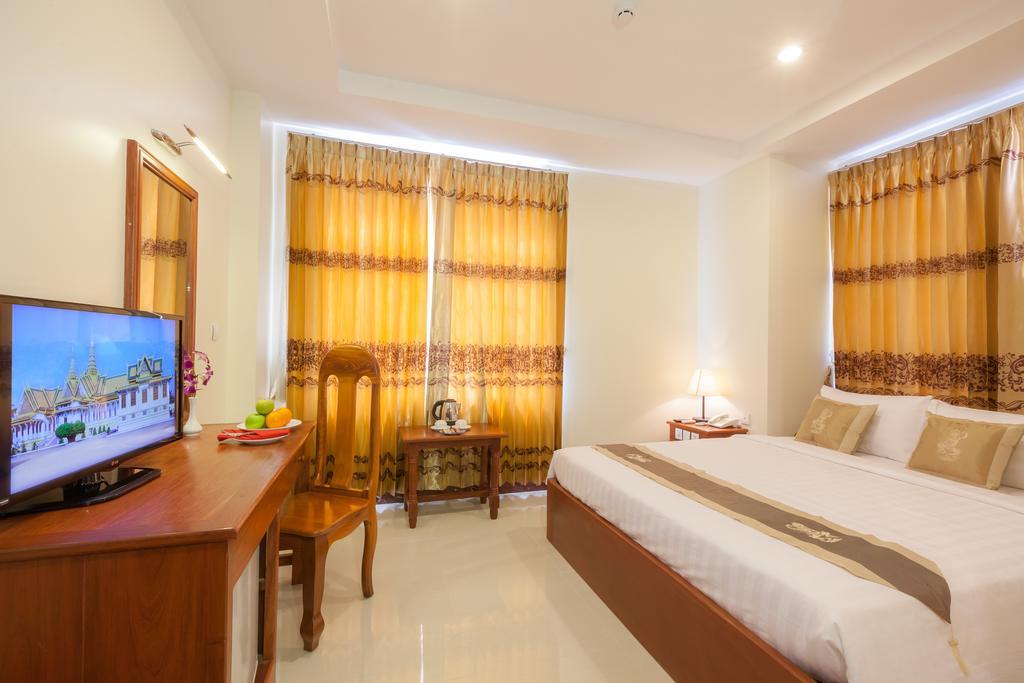 Kirirom Crystal Hotel Phnom Penh Esterno foto