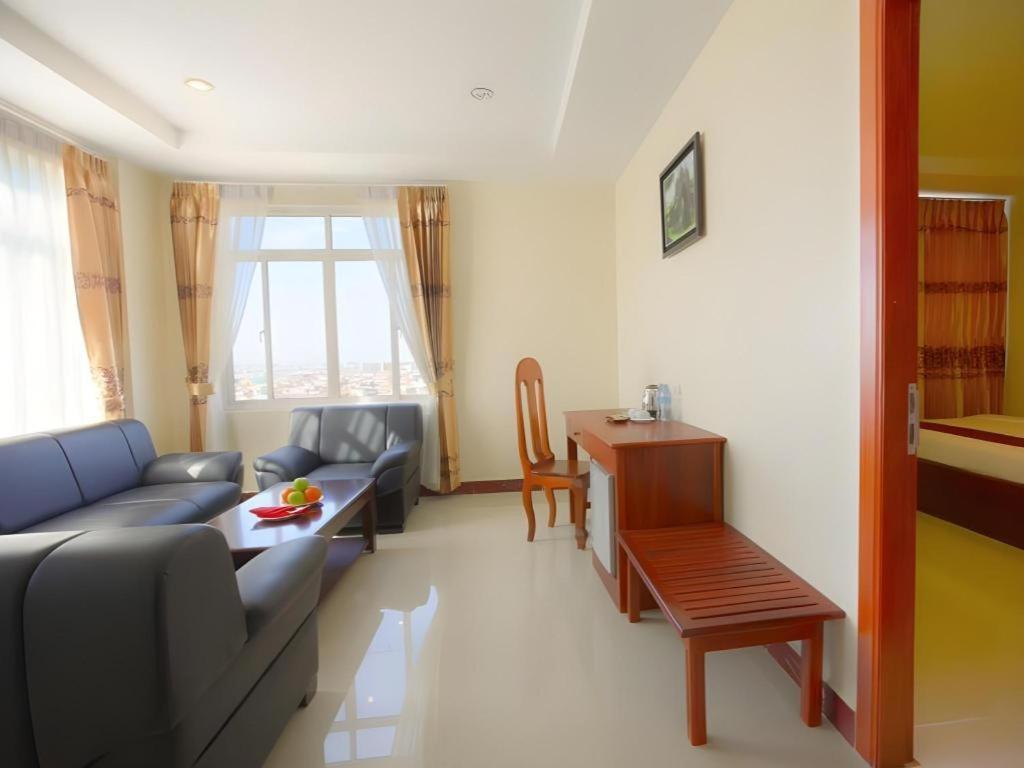 Kirirom Crystal Hotel Phnom Penh Esterno foto