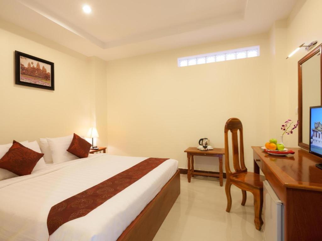 Kirirom Crystal Hotel Phnom Penh Esterno foto