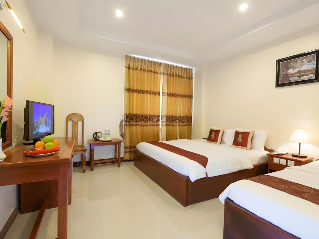 Kirirom Crystal Hotel Phnom Penh Esterno foto