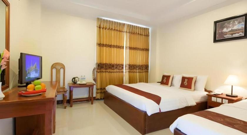 Kirirom Crystal Hotel Phnom Penh Esterno foto