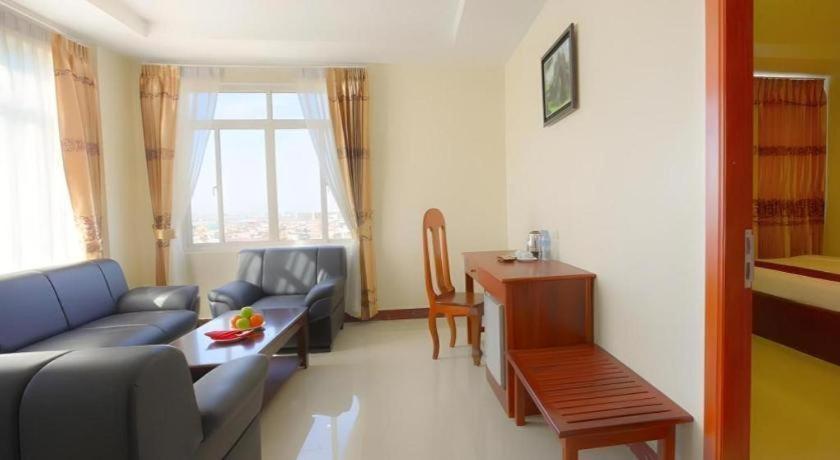 Kirirom Crystal Hotel Phnom Penh Esterno foto