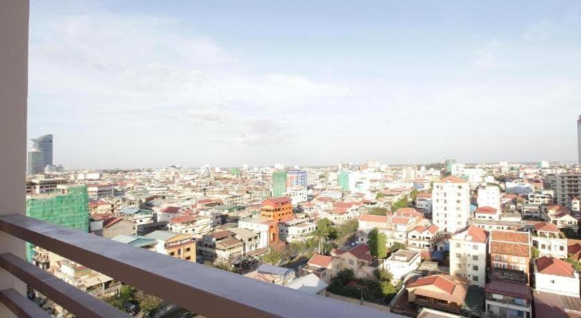 Kirirom Crystal Hotel Phnom Penh Esterno foto